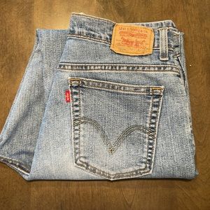 Vintage Levi’s 550 Classic Red Tag Jeans. Excellent condition! Size 16